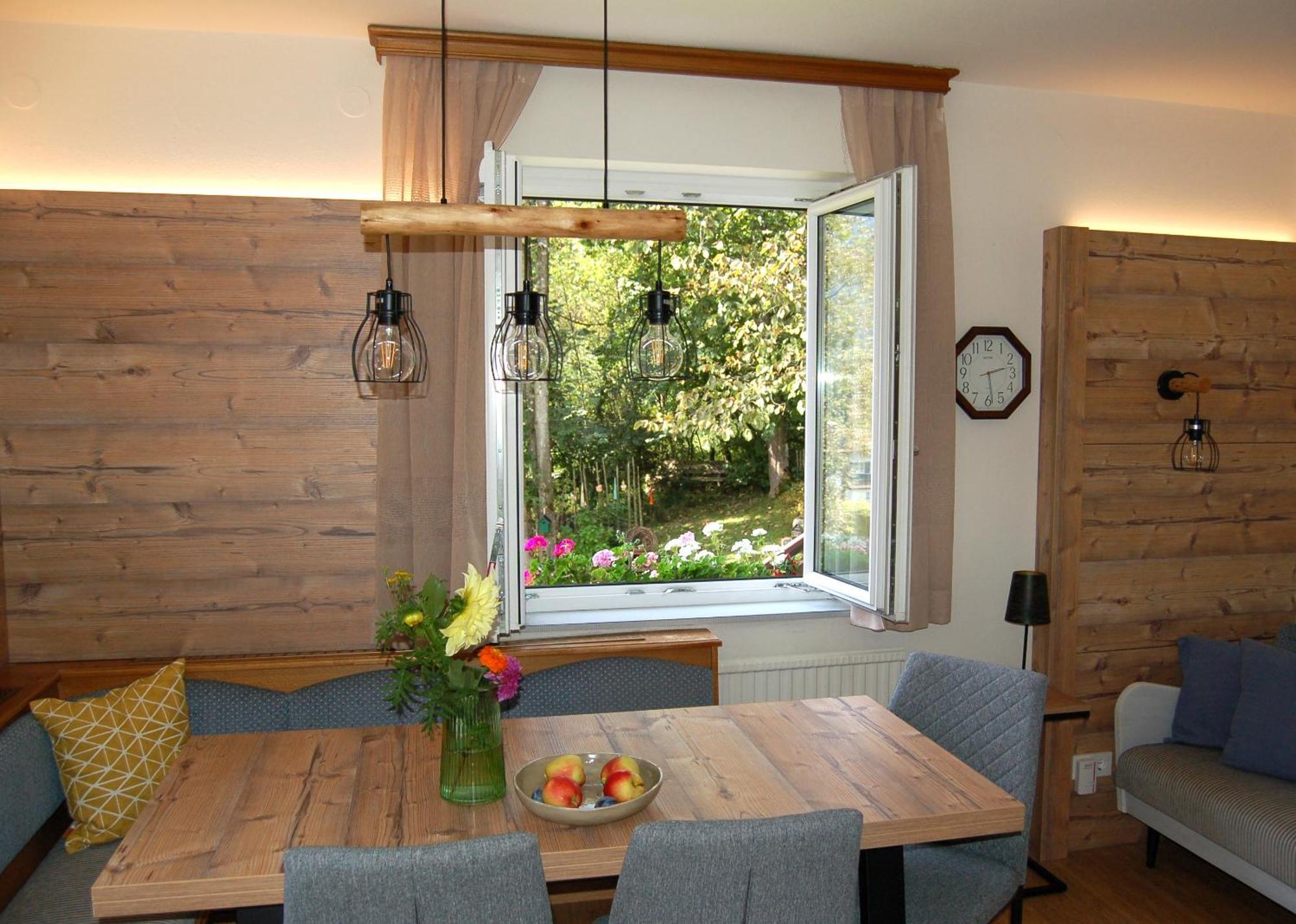Ferienhaus Lechner Fuer Max 10 Personen - Wald Und Naturgarten أبتيناو المظهر الخارجي الصورة