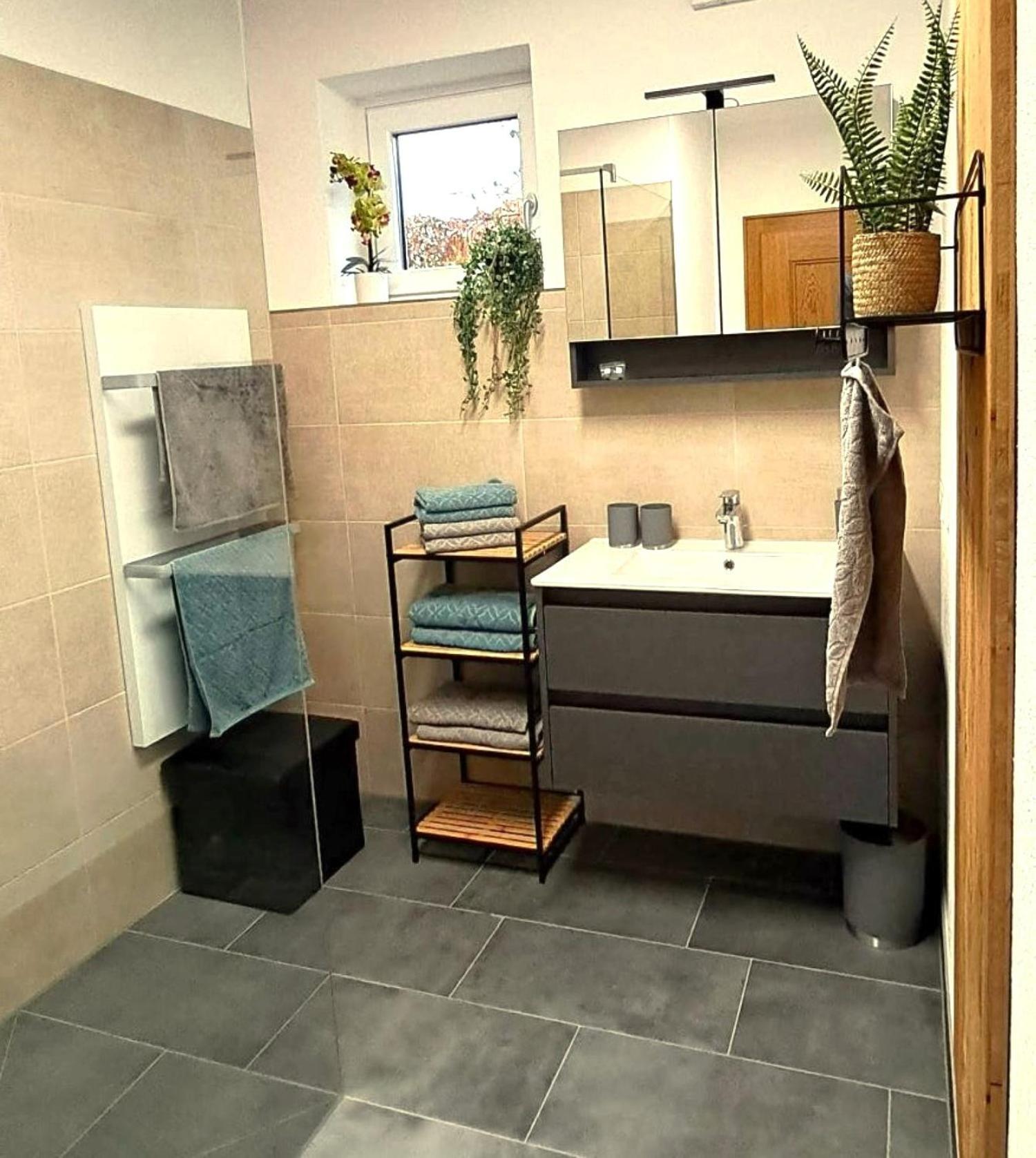 Ferienhaus Lechner Fuer Max 10 Personen - Wald Und Naturgarten أبتيناو المظهر الخارجي الصورة
